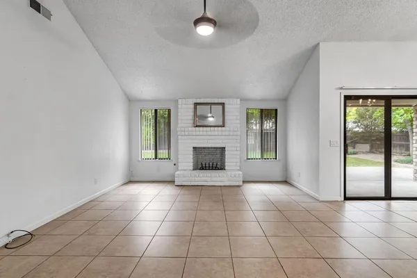 $425,000 | 1718 Ash Avenue, Clovis, CA 93611