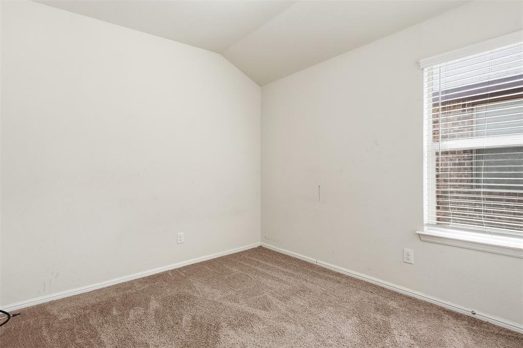 821 Rutherford Drive Crowley, TX 76036 - Photo 7 of 28 Gallery Image 7