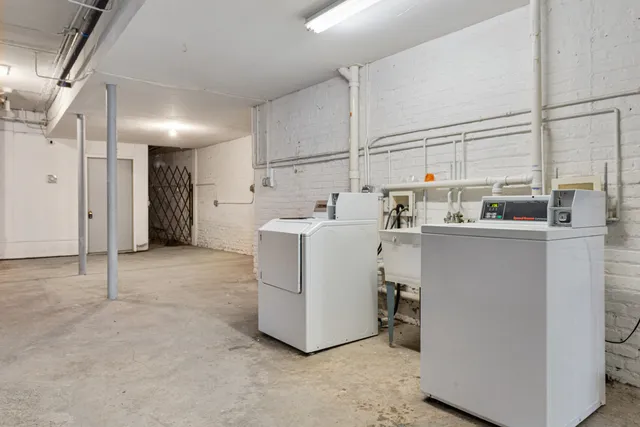 $1,900 | 7010 South Clyde Avenue, Unit 3N, Chicago, IL 60649