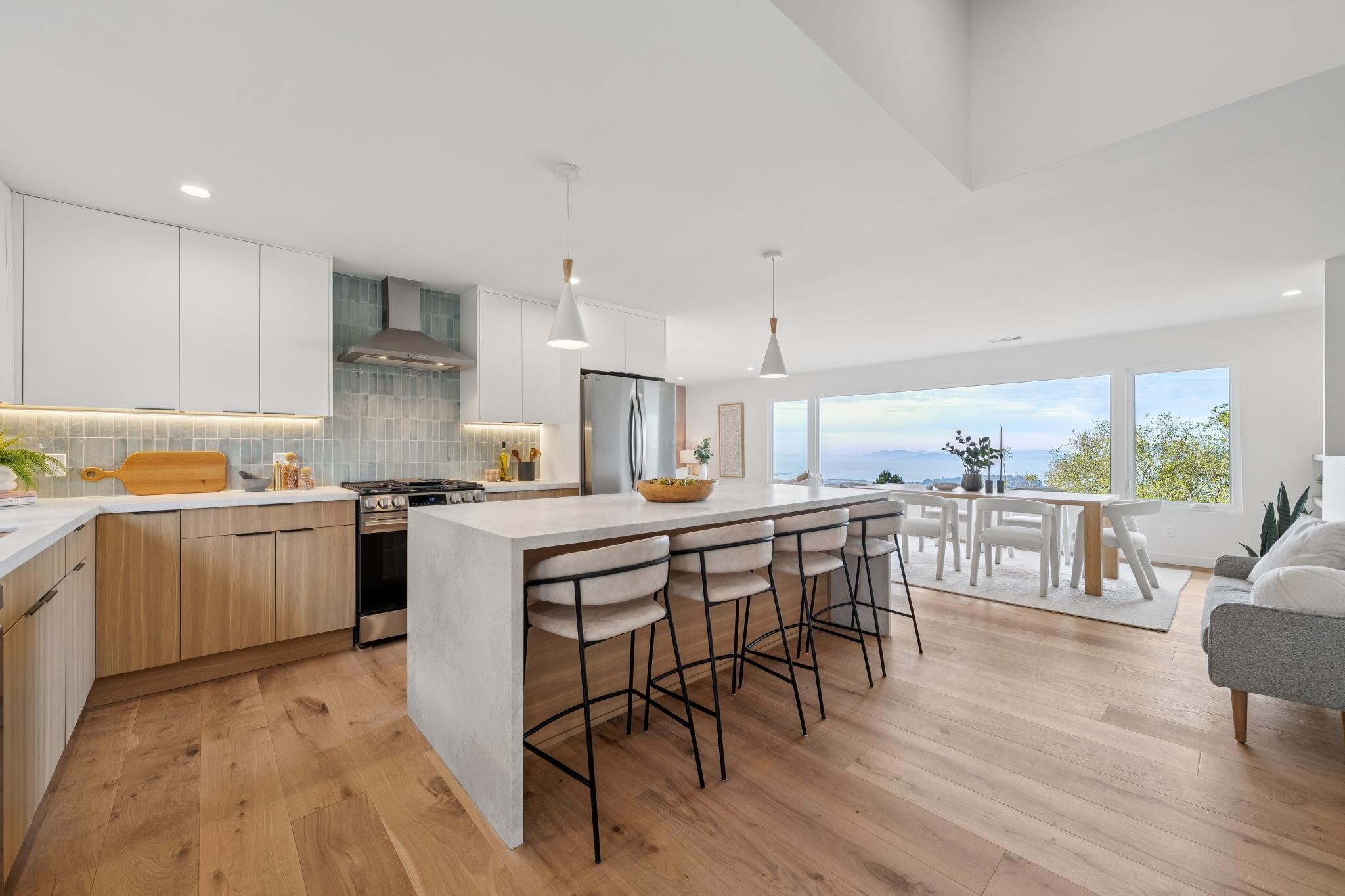 582 Euclid Avenue Berkeley, CA 94708 - Photo 4 of 49