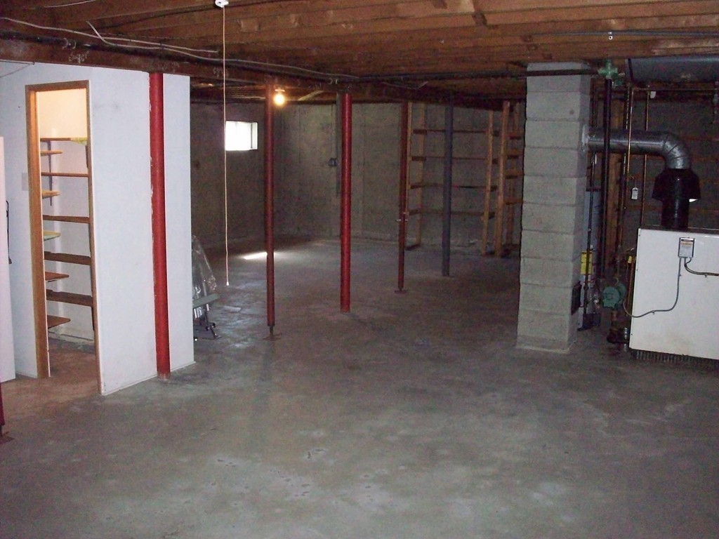 451 Massasoit Road Worcester, MA 01604 - Photo 20 of 26 Gallery Image 20