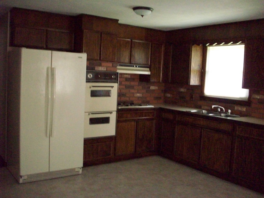 451 Massasoit Road Worcester, MA 01604 - Photo 6 of 26 Gallery Image 6