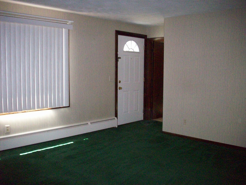 451 Massasoit Road Worcester, MA 01604 - Photo 7 of 26 Gallery Image 7