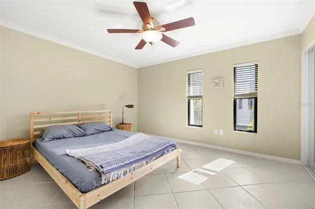 $2,000 | 710 Lyndhurst Street, Unit 223, Dunedin, FL 34698