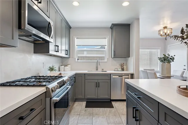 $899,500 | 6451 Riverton Avenue, North Hollywood, CA 91606