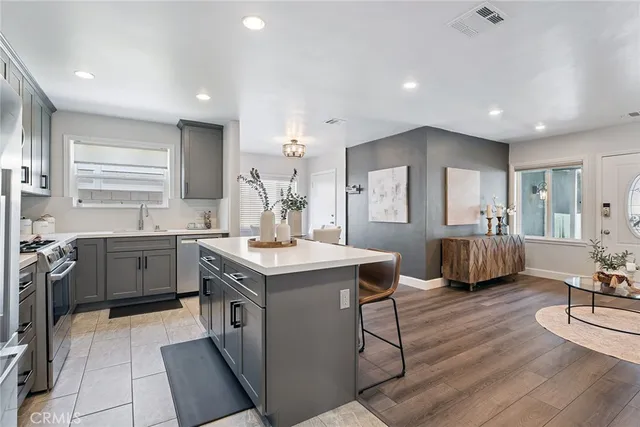 $899,500 | 6451 Riverton Avenue, North Hollywood, CA 91606