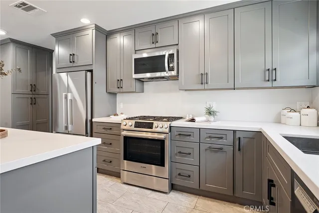 $899,500 | 6451 Riverton Avenue, North Hollywood, CA 91606