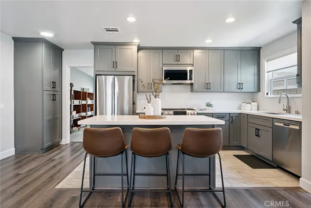 $899,500 | 6451 Riverton Avenue, North Hollywood, CA 91606