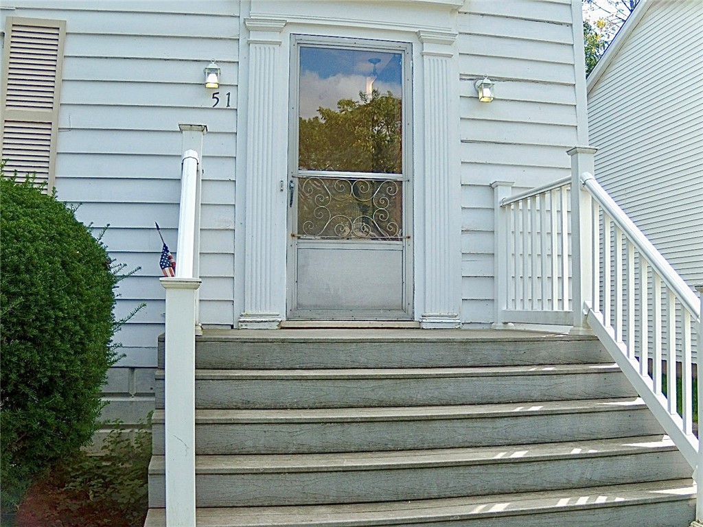 51 Elmerston Road Rochester, NY 14620 - Photo 2 of 14