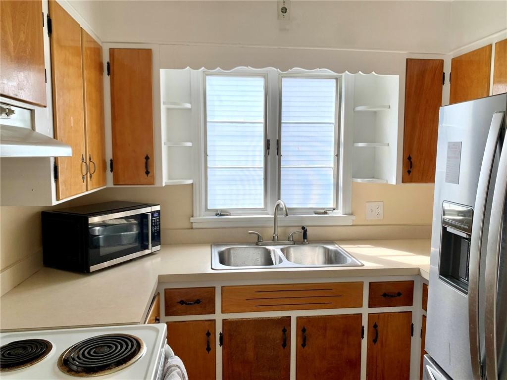 51 Elmerston Road Rochester, NY 14620 - Photo 8 of 14