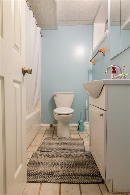 265 Chubbic Road Canonsburg, PA 15317 - Photo 14 of 22 a bathroom with a sink toilet and shower