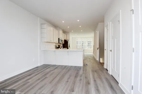 $3,200 | 13927 Airfoil Road, Herndon, VA 20171