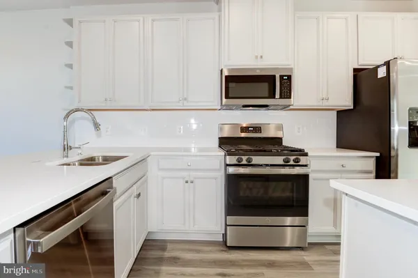 $3,200 | 13927 Airfoil Road, Herndon, VA 20171