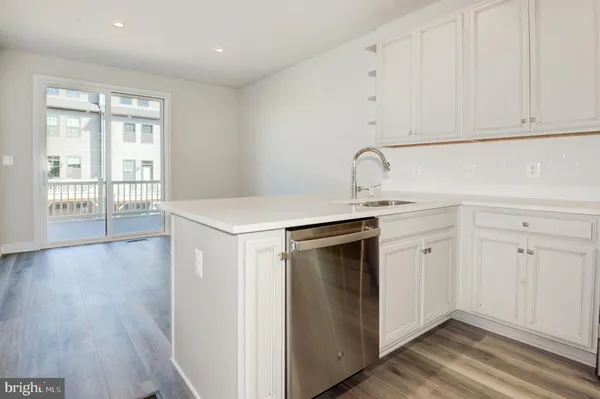 $3,200 | 13927 Airfoil Road, Herndon, VA 20171