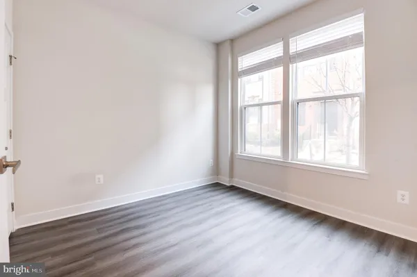 $3,200 | 13927 Airfoil Road, Herndon, VA 20171