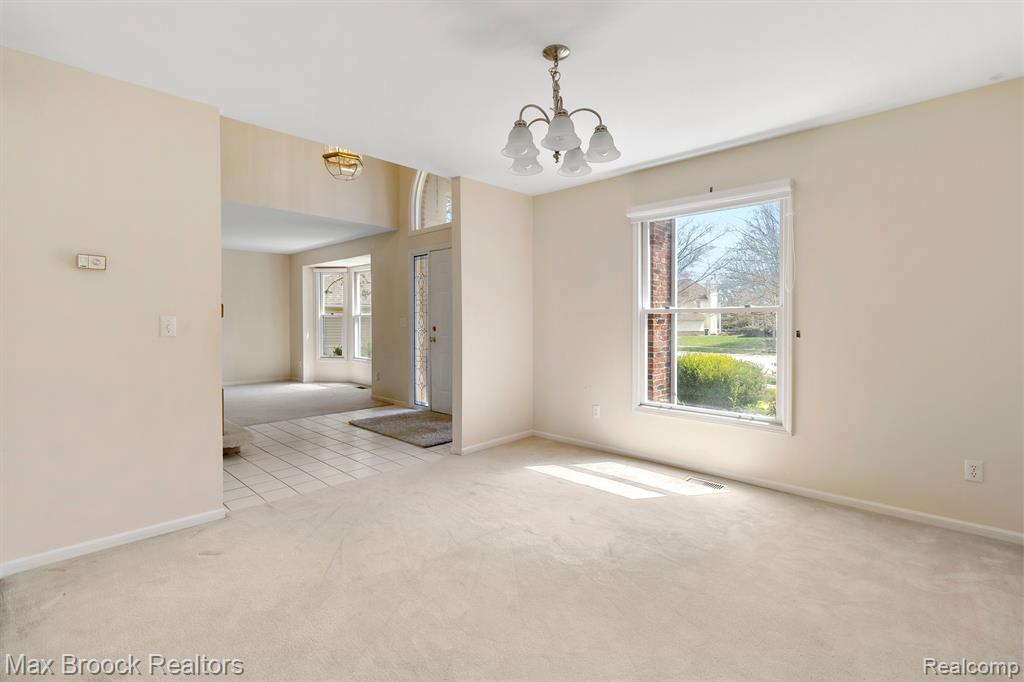 39740 Squire Road Novi, MI 48375 - Photo 14 of 41 Gallery Image 14