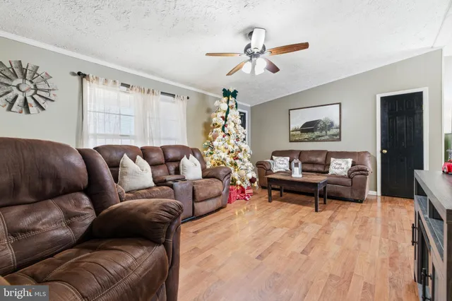 $330,000 | 1161 East Main Street, Stanley, VA 22851