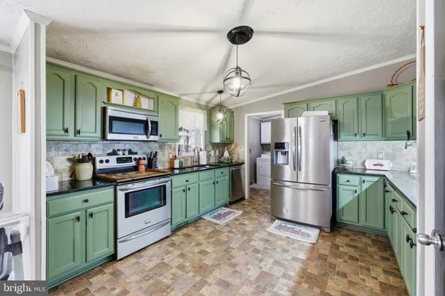 $330,000 | 1161 East Main Street, Stanley, VA 22851