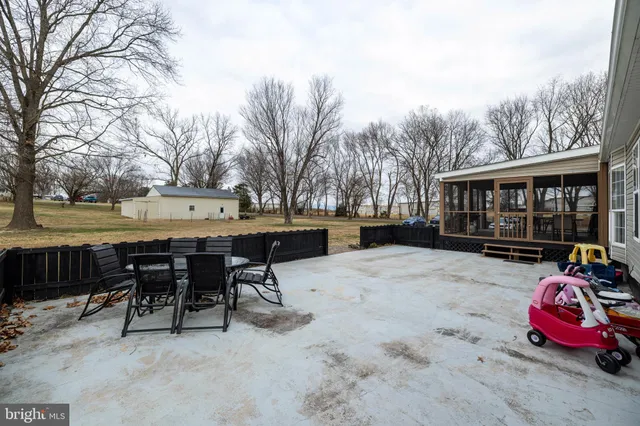 $330,000 | 1161 East Main Street, Stanley, VA 22851