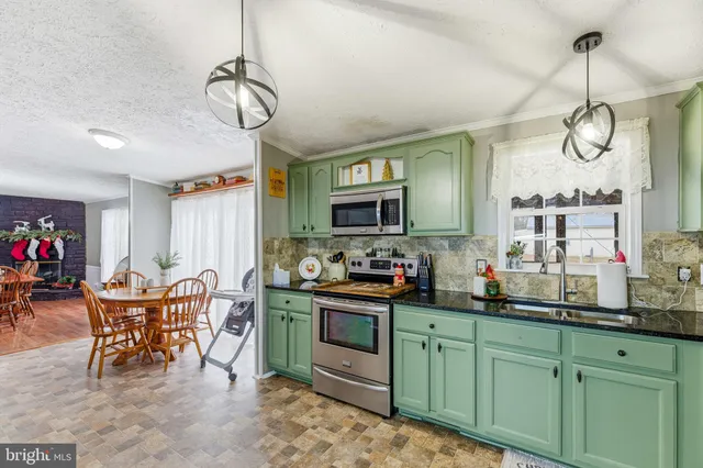 $330,000 | 1161 East Main Street, Stanley, VA 22851