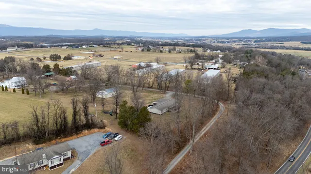 $330,000 | 1161 East Main Street, Stanley, VA 22851