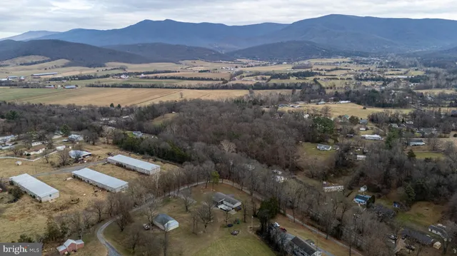 $330,000 | 1161 East Main Street, Stanley, VA 22851