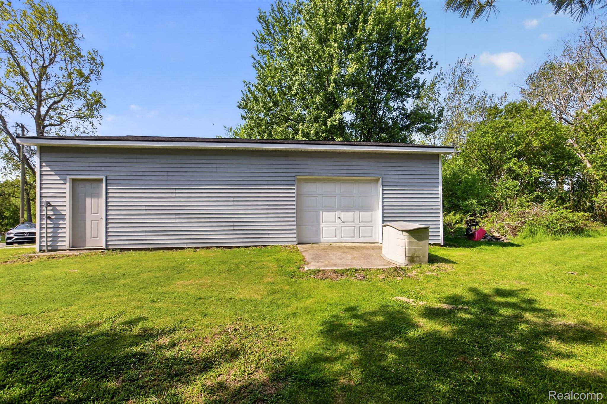 1215 North Oak Road Davison, MI 48423 - Photo 36 of 37