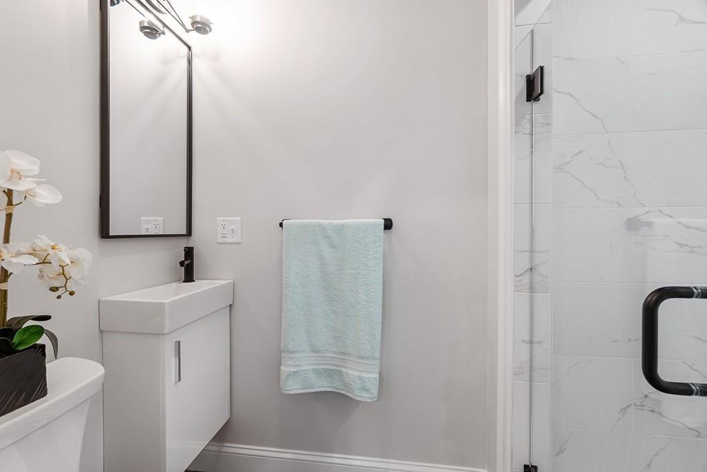 41 Windsor Park Road Lowell, MA 01852 - Photo 14 of 42 Gallery Image 14