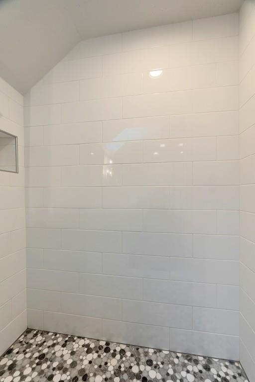 41 Windsor Park Road Lowell, MA 01852 - Photo 26 of 42 Gallery Image 26