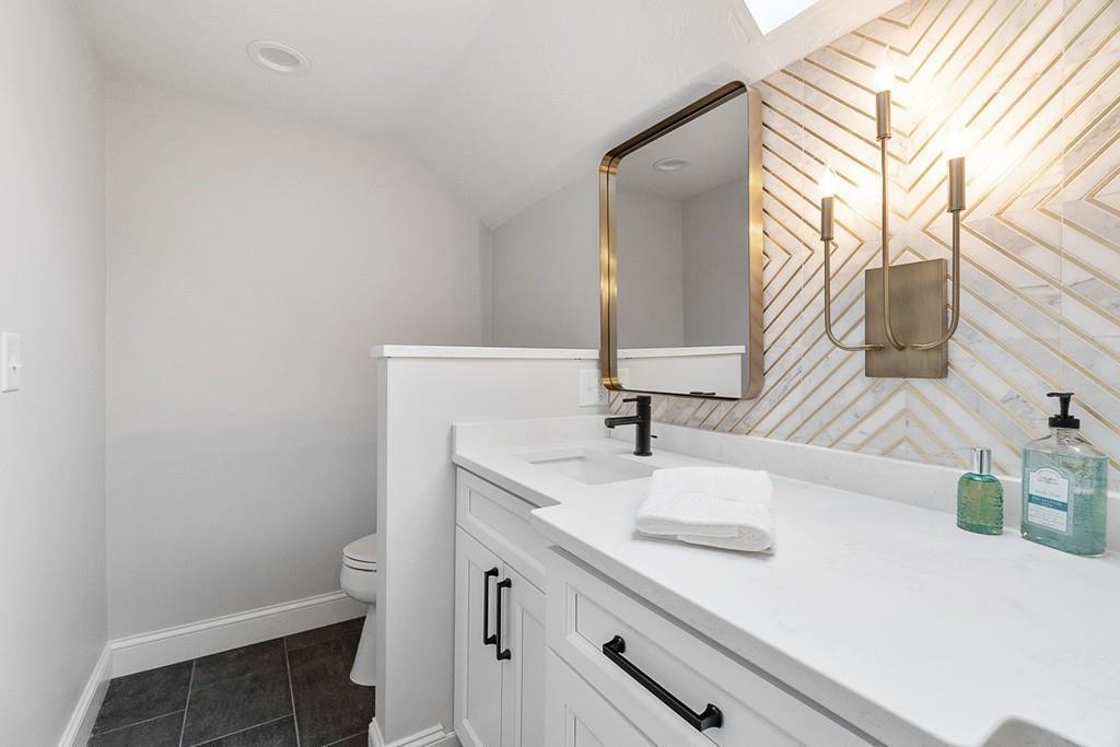 41 Windsor Park Road Lowell, MA 01852 - Photo 28 of 42 Gallery Image 28