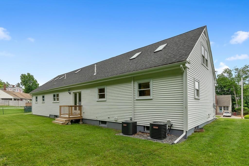 41 Windsor Park Road Lowell, MA 01852 - Photo 38 of 42 Gallery Image 38