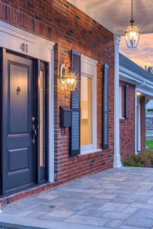 41 Windsor Park Road Lowell, MA 01852 - Photo 42 of 42 Gallery Image 42