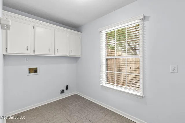 $1,975 | 110 Oak Grove Drive, Brandon, MS 39047