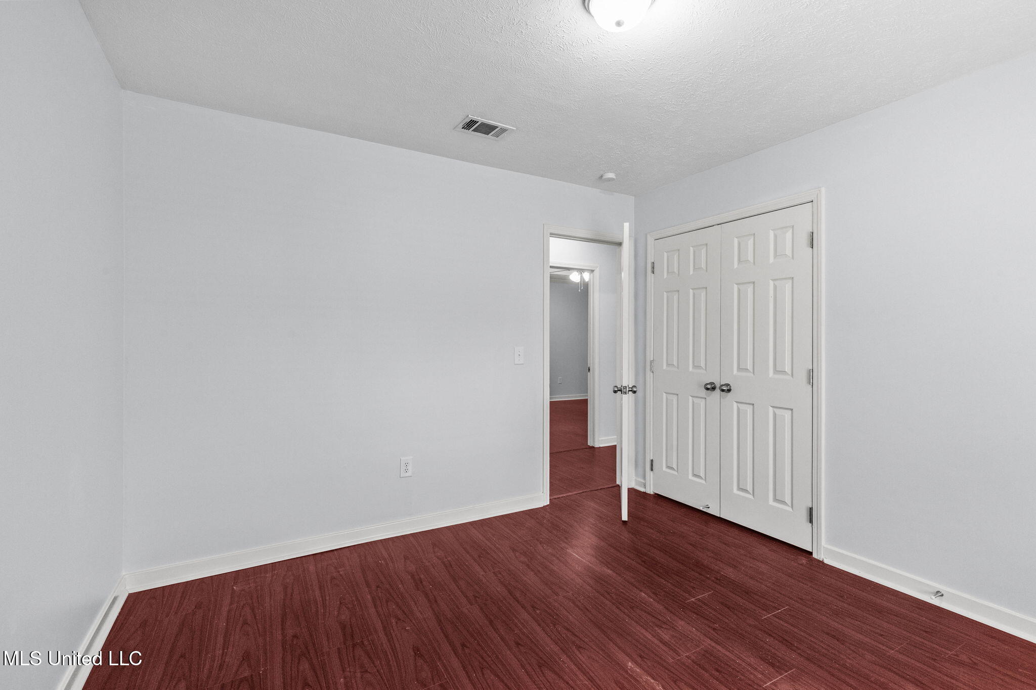 110 Oak Grove Drive Brandon, MS 39047 - Photo 31 of 54 32-web-or-mls-110 Oak Grove-32