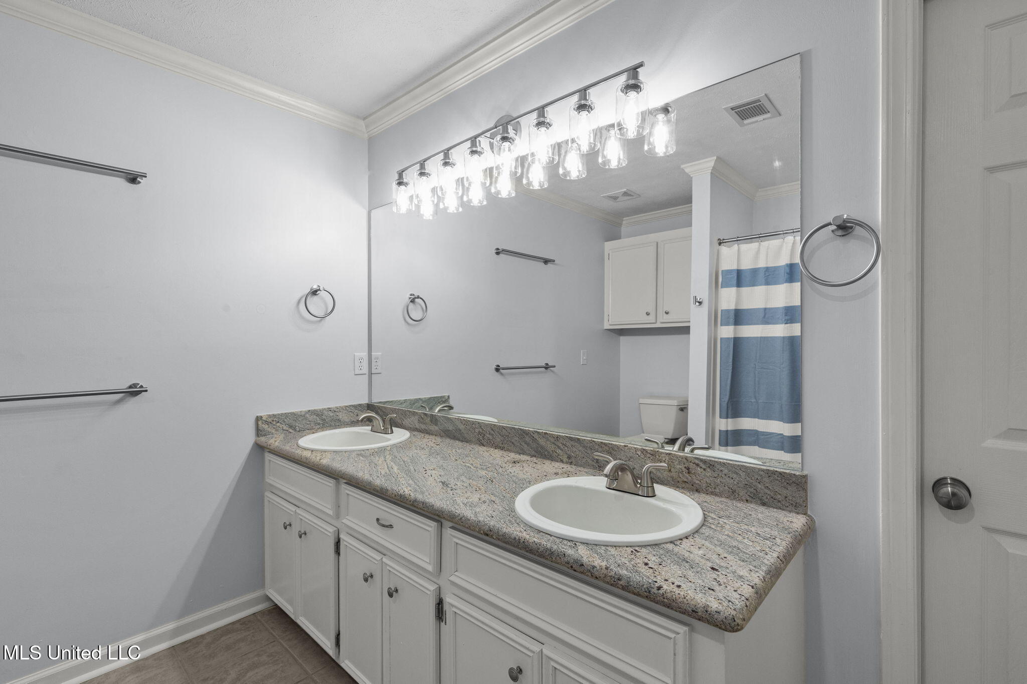 110 Oak Grove Drive Brandon, MS 39047 - Photo 36 of 54 36-web-or-mls-110 Oak Grove-36