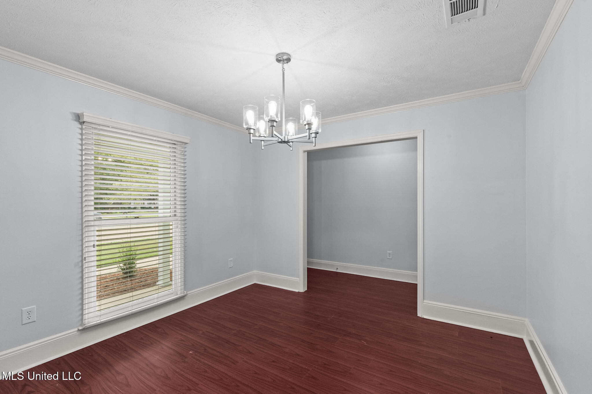 110 Oak Grove Drive Brandon, MS 39047 - Photo 5 of 54 12-web-or-mls-110 Oak Grove-12