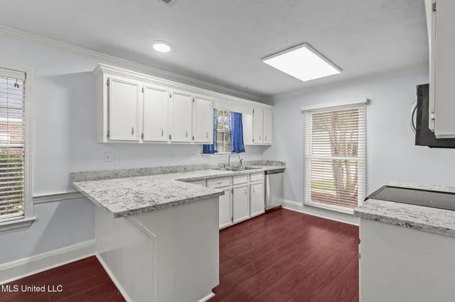 $1,975 | 110 Oak Grove Drive, Brandon, MS 39047