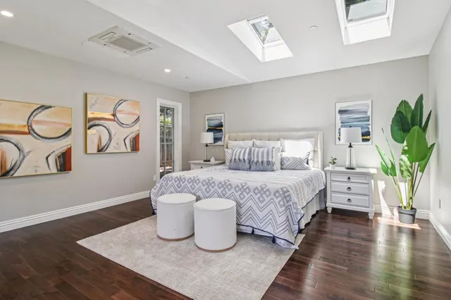 $9,390,000 | 667 Jay Street, Los Altos, CA 94022