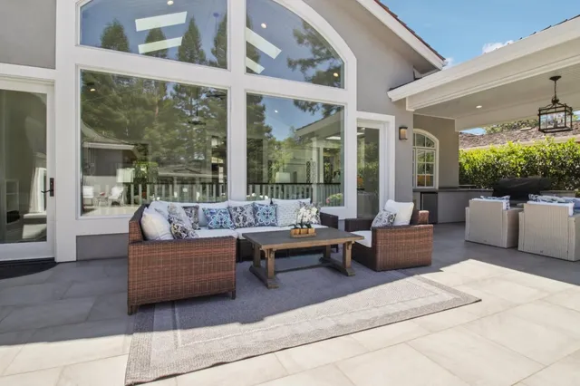 $9,390,000 | 667 Jay Street, Los Altos, CA 94022