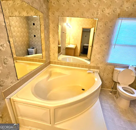 $200,000 | 437 Burkhalter Circle, Claxton, GA 30417
