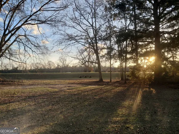 $200,000 | 437 Burkhalter Circle, Claxton, GA 30417
