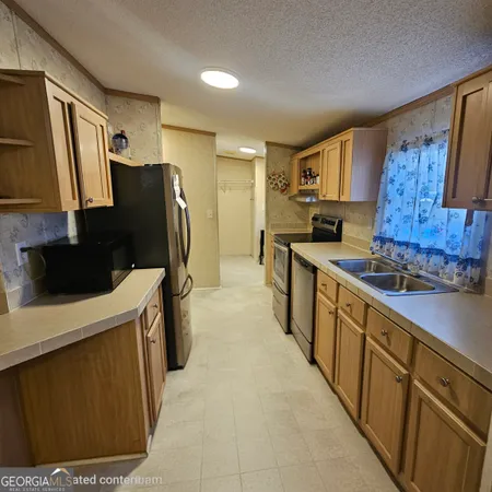 $200,000 | 437 Burkhalter Circle, Claxton, GA 30417