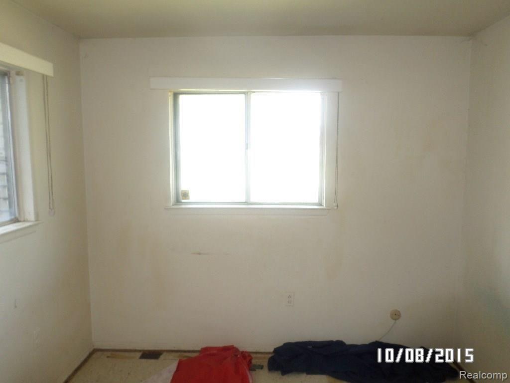 9660 Evergreen Road Detroit, MI 48228 - Photo 9 of 14 031.JPG