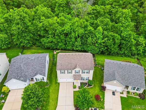 $425,000 | 3009 Preston Woods Trail, Lake St. Louis, MO 63367