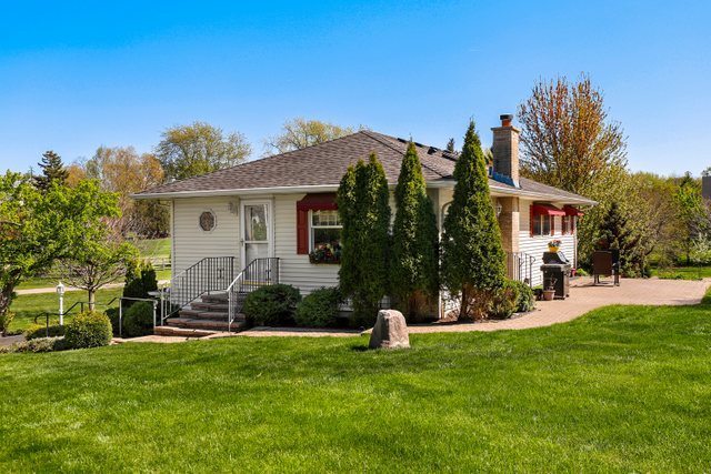 21789 West Kruckenberg Road Lake Zurich, IL 60047 - Photo 2 of 33
