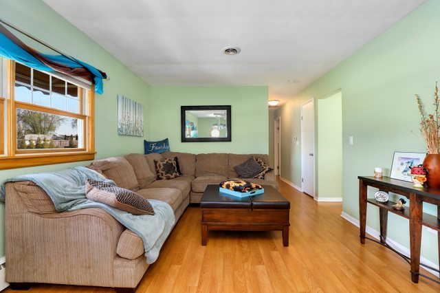 21789 West Kruckenberg Road Lake Zurich, IL 60047 - Photo 7 of 33