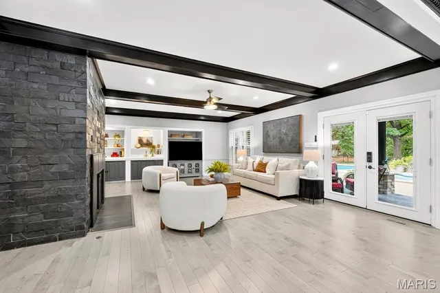 $1,799,000 | 13527 Royal Glen Drive, Town and Country, MO 63131