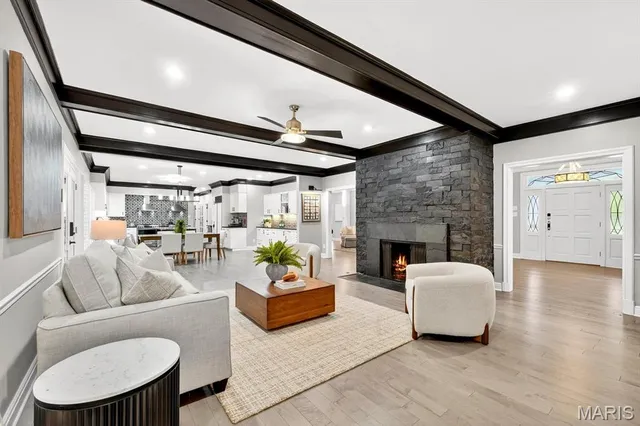 $1,799,000 | 13527 Royal Glen Drive, Town and Country, MO 63131