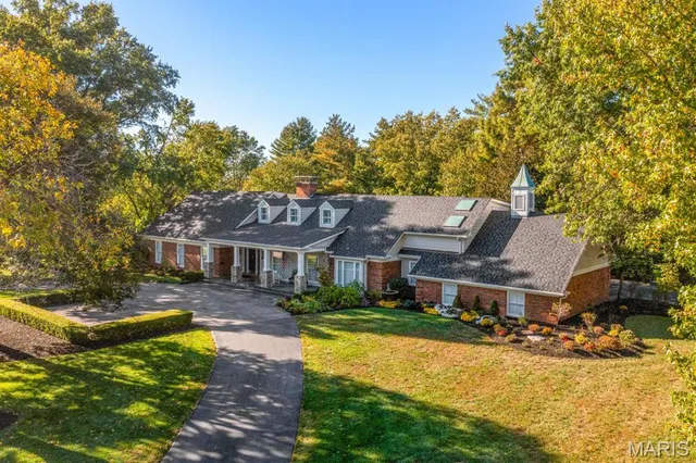 $1,799,000 | 13527 Royal Glen Drive, Town and Country, MO 63131