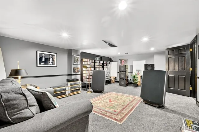 $1,799,000 | 13527 Royal Glen Drive, Town and Country, MO 63131